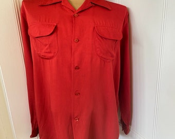 Red gab 1980s reproduction of a 1950s classic shirt by Lee Trevor