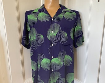 Kona Bay repro sea shell Hawaiian shirt in green and blue