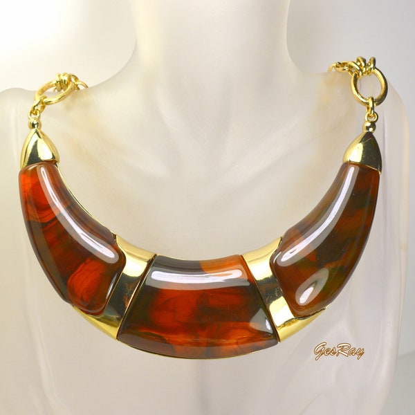 R J GRAZIANO Gold Tone Collar Necklace Acrylic Butterscotch Lucite