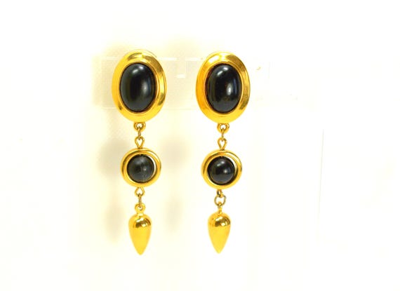 Trifari TM Dangle Teardrop Earrings Gold Black
