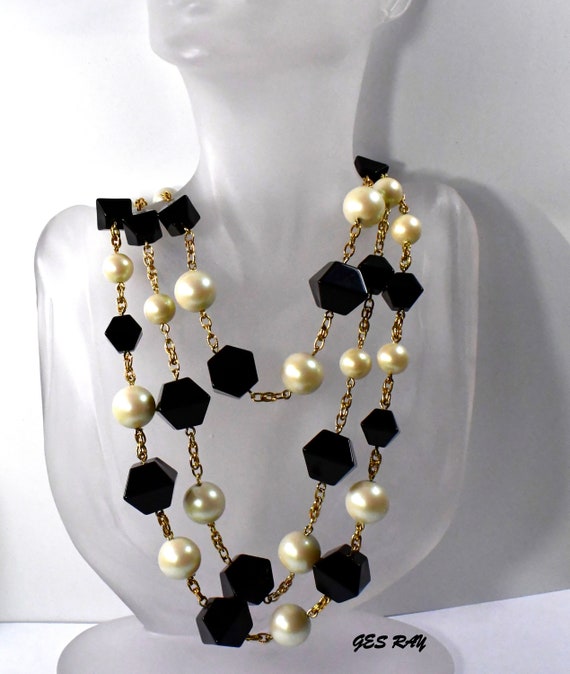 Kate Spade Black White Pearl Necklace 