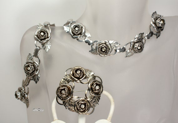 Statement Vintage Demi Parure Flower Link Bracele… - image 3