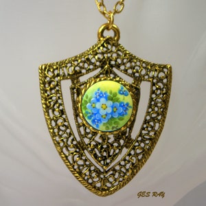 Vintage Pendant Necklace Porcelain Cameo Forget Me Not Flowers