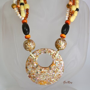 Abalone Shell Mosaic Pendant Necklace Nautilus Shell Mother of Pearl
