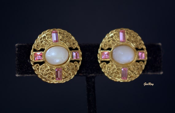 Victorian 1928 Jewelry Company Earrings Gold Tone… - image 2