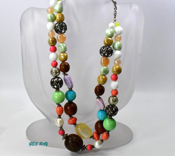 Vintage Multicolor Beaded Necklace Moonglow Plastic Wood