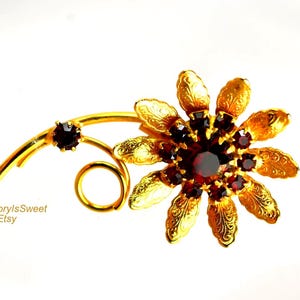Brooch Pin Gold Plated Flower Floral Ruby Red Rhinestones