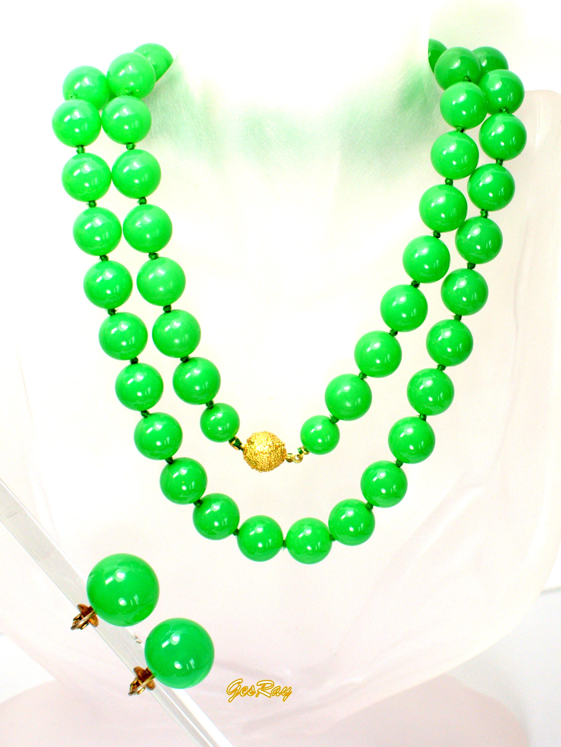 Collier Vintage En Perles Vertes Bakélite (?) - Fantaisie Ancien, Très Bon état