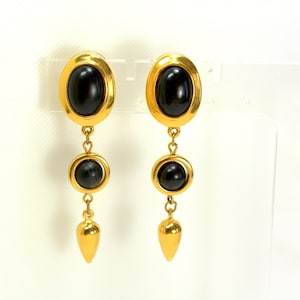 Brincos Trifari TM Dangle Teardrop Ouro Preto