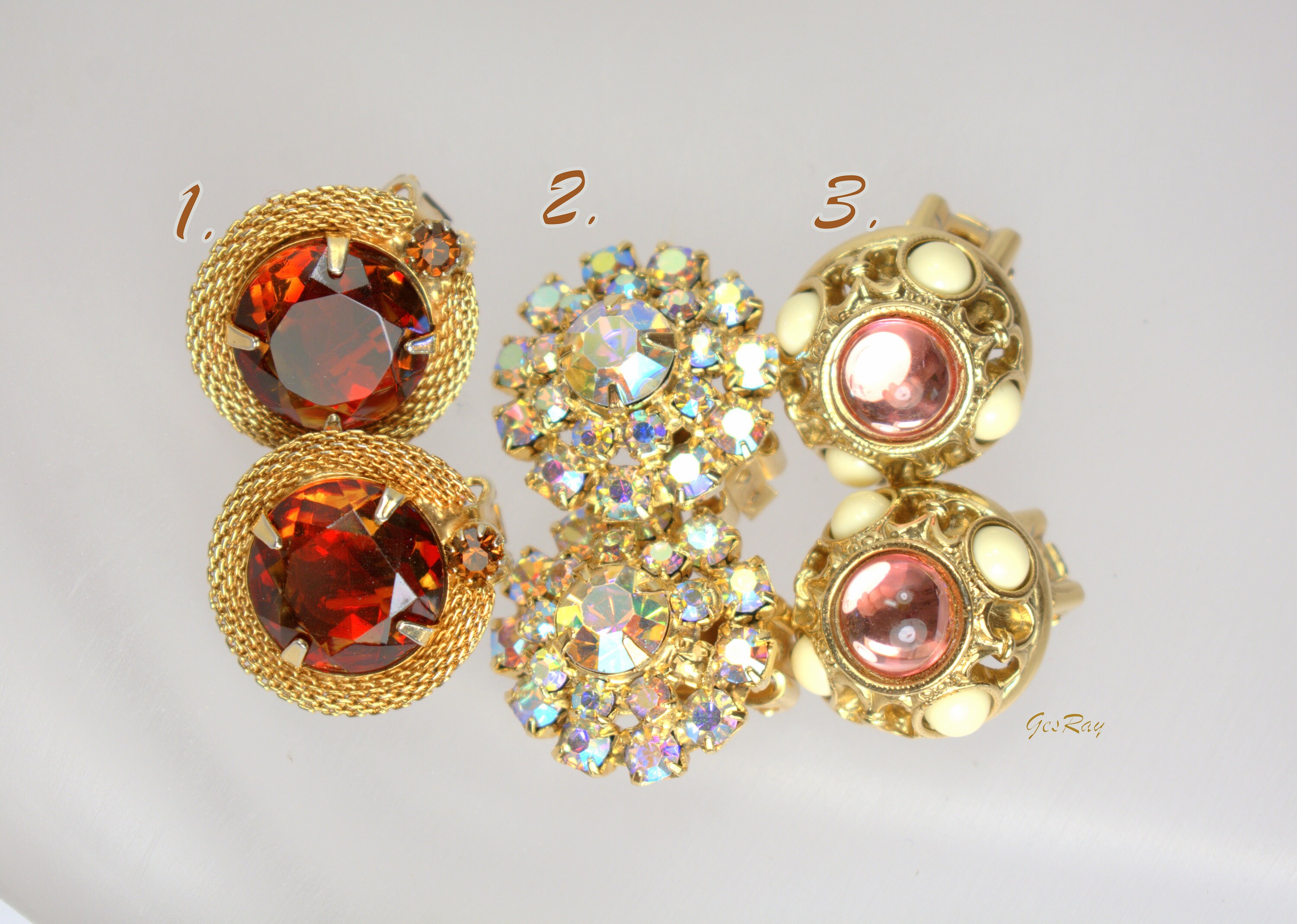 Boucles D'oreilles Clips Vintage Or Avec Cristaux Boréalis - Modèle 2656 - Occasion