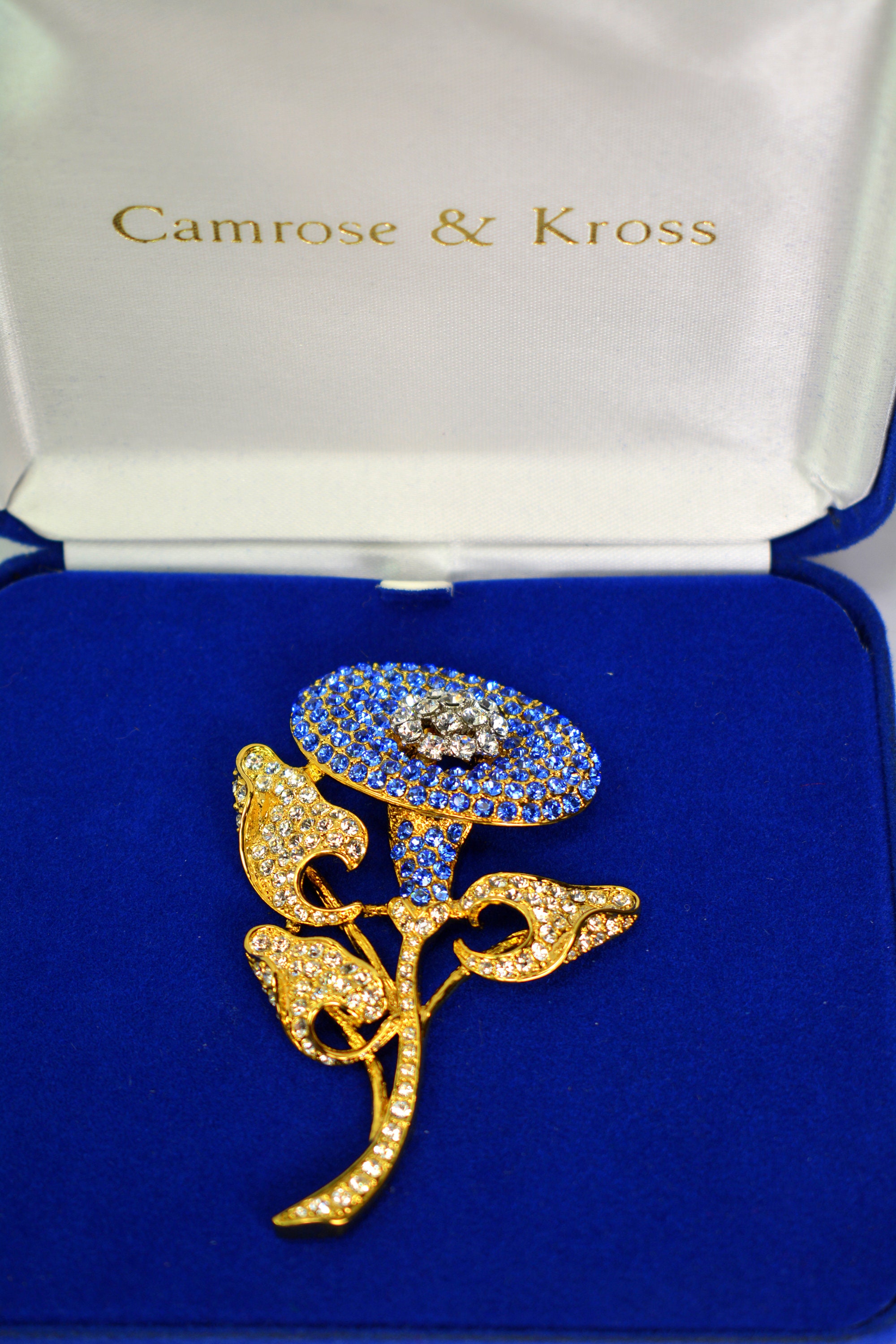Camrose and Kross Jacqueline Kennedy JBK Gold Blue Sapphire
