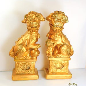 May include: A rustic wooden sign with the text "Welcome to our porch" in white lettering. The sign features a distressed finish and a simple, inviting design, perfect for outdoor decor.