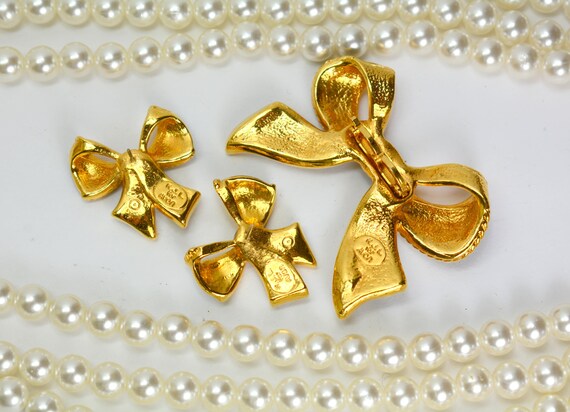 KJL for Avon Vintage Black Enamel Bow Pendant Nec… - image 8