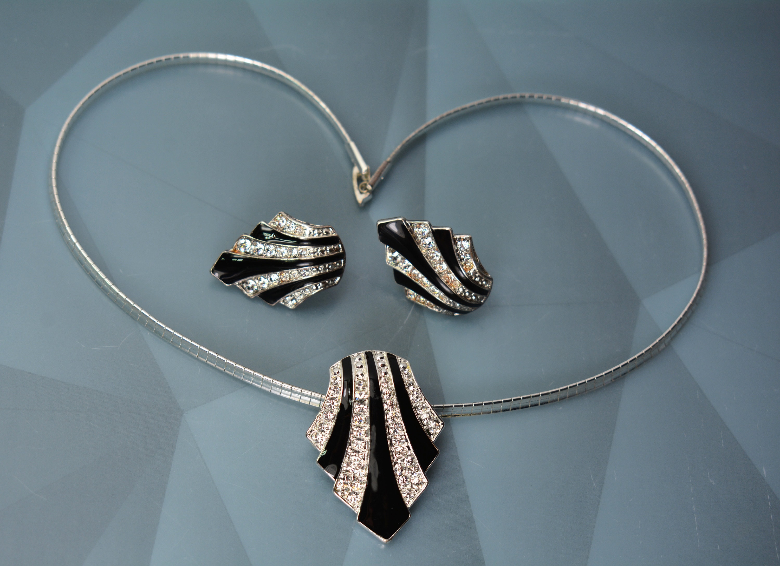 Vintage Nina Ricci Set - Etsy Vintage Nina Ricci Set - Etsy