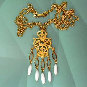 Vintage Gold Tone Festoon Fringe Necklace Filigree Pendant Tassels White