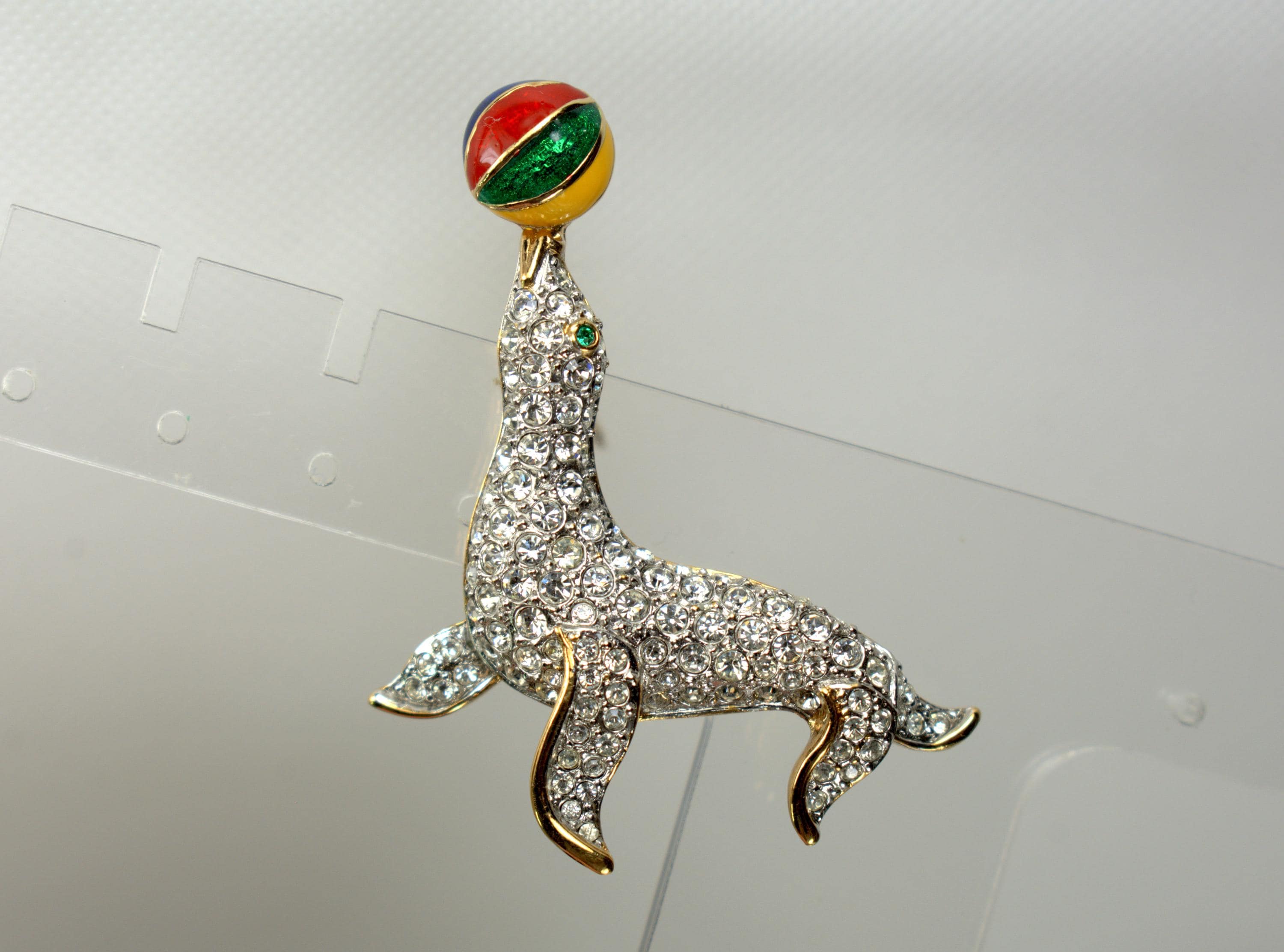 Attwood Sawyer Lion Brooch - Etsy