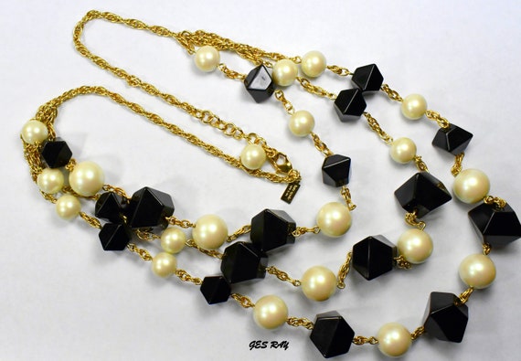 Kate Spade Black White Pearl Necklace 