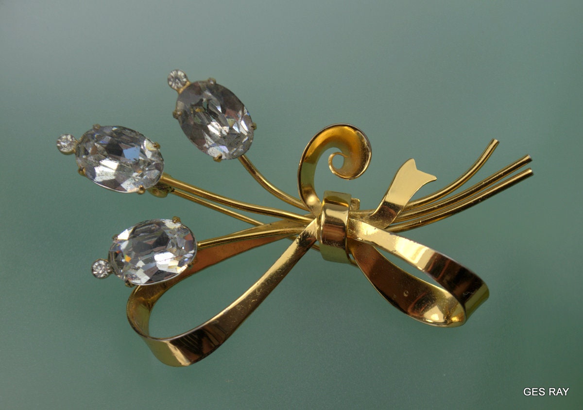 Coro Pegasus Vermeil Sterling Silver Rhinestone Brooch Bow Flower