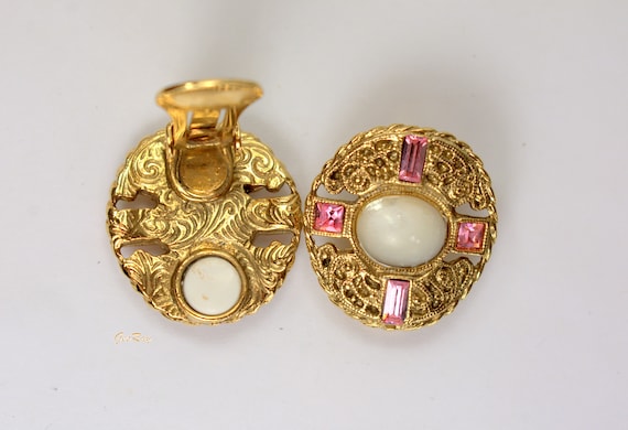 Victorian 1928 Jewelry Company Earrings Gold Tone… - image 3