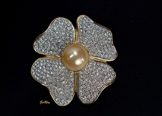 Pave Crystal Blooming Flower Brooch Pin Faux Pear… - image 3