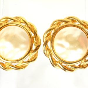 Vintage Faux Baroque Pearl Dome Clip On Earrings Button