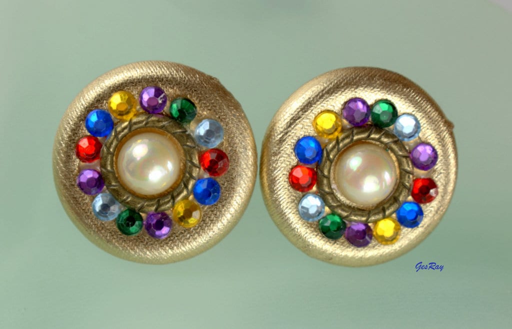 ~ Jewellery Box Included Gold tone, ABX2, Multifaceted Clip-On Vintage Earrings
