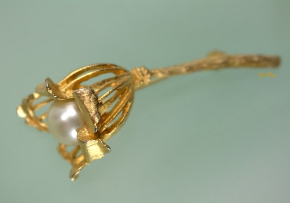 3D Flower Pin Brooch Signed BSK Gold Pearl - image 5
