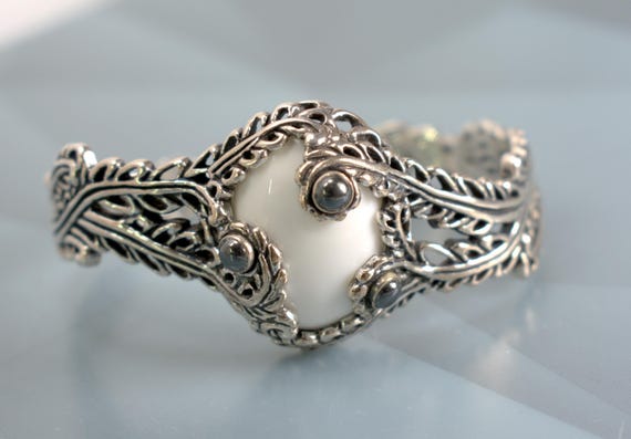 Such Detail! Vintage Southwestern Tortoise Sterling Silver Bracelet Such Detail! Vintage Southwestern Tortoise Sterling Silver Bracelet