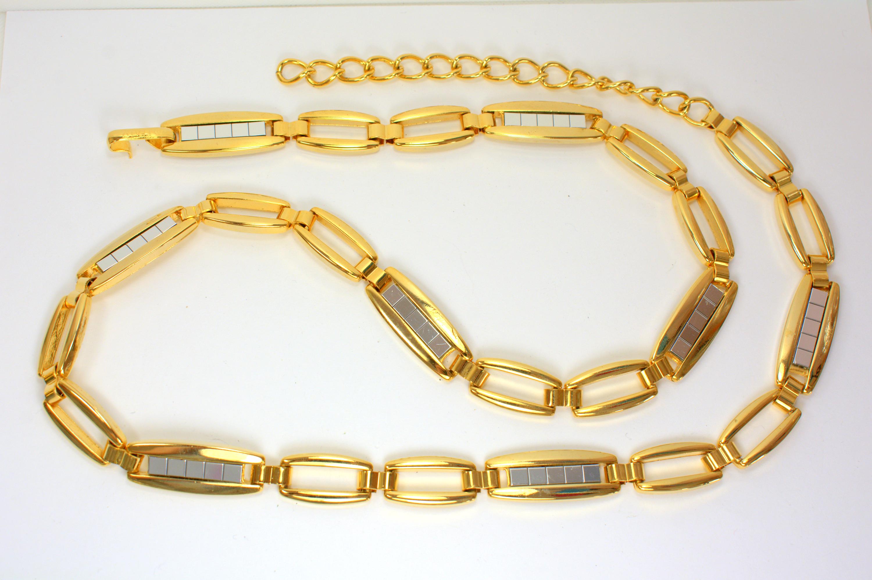 Vintage Made in Italy Gold Medallion Chain Belt Vintage Emilio Pucci Gold Medallion Logo Chain Belt – Recess main image 3