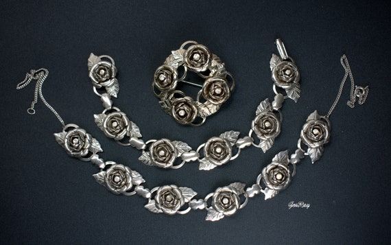 Statement Vintage Demi Parure Flower Link Bracele… - image 2