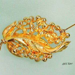 Lisner Flower Pin Brooch Gold Pearls image 3