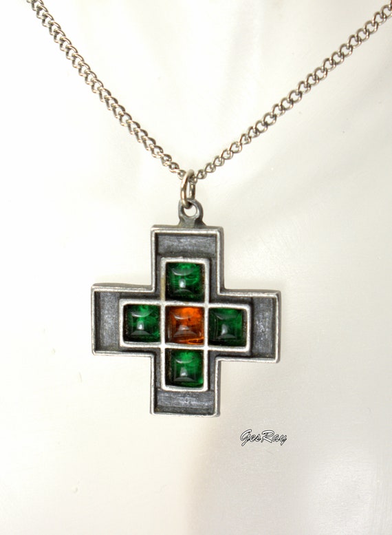 R. TENNESMED Pewter Cross Pendant Necklace Multicolor Poured