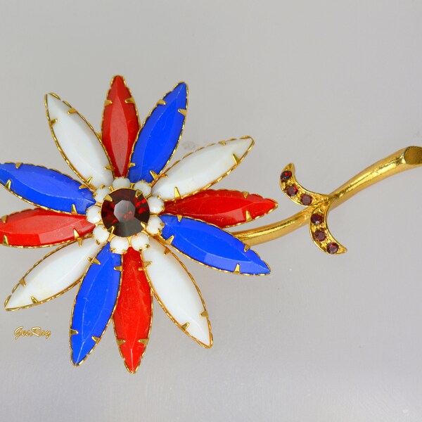 Vintage Juliana Patriotic Rhinestone Brooch Pin, Red White & Blue, USA Patriotic Jewelry, Vintage DeLizza and Elster DE