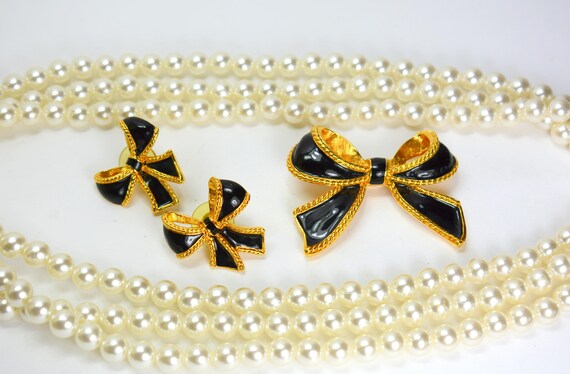 KJL for Avon Vintage Black Enamel Bow Pendant Nec… - image 4