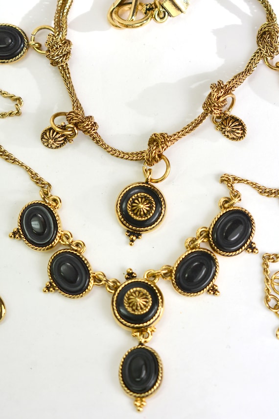Vintage CH Jewelry Set Necklace Bracelet, Gold Chain Black Vintage CH Jewelry Set Necklace Bracelet, Gold Chain Black