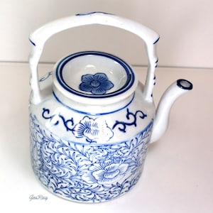 Chinese Teapot Blue & White with Handle Chinese Chinoiserie Tea Kettle