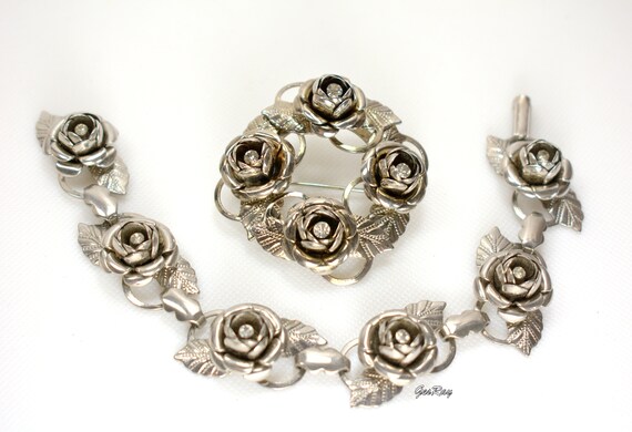 Statement Vintage Demi Parure Flower Link Bracele… - image 5