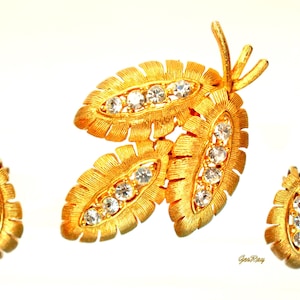 JJ Statement Vintage Jewelry Set Floral Brooch Pin and Earrings, Gold Plated, Clear Rhinestones