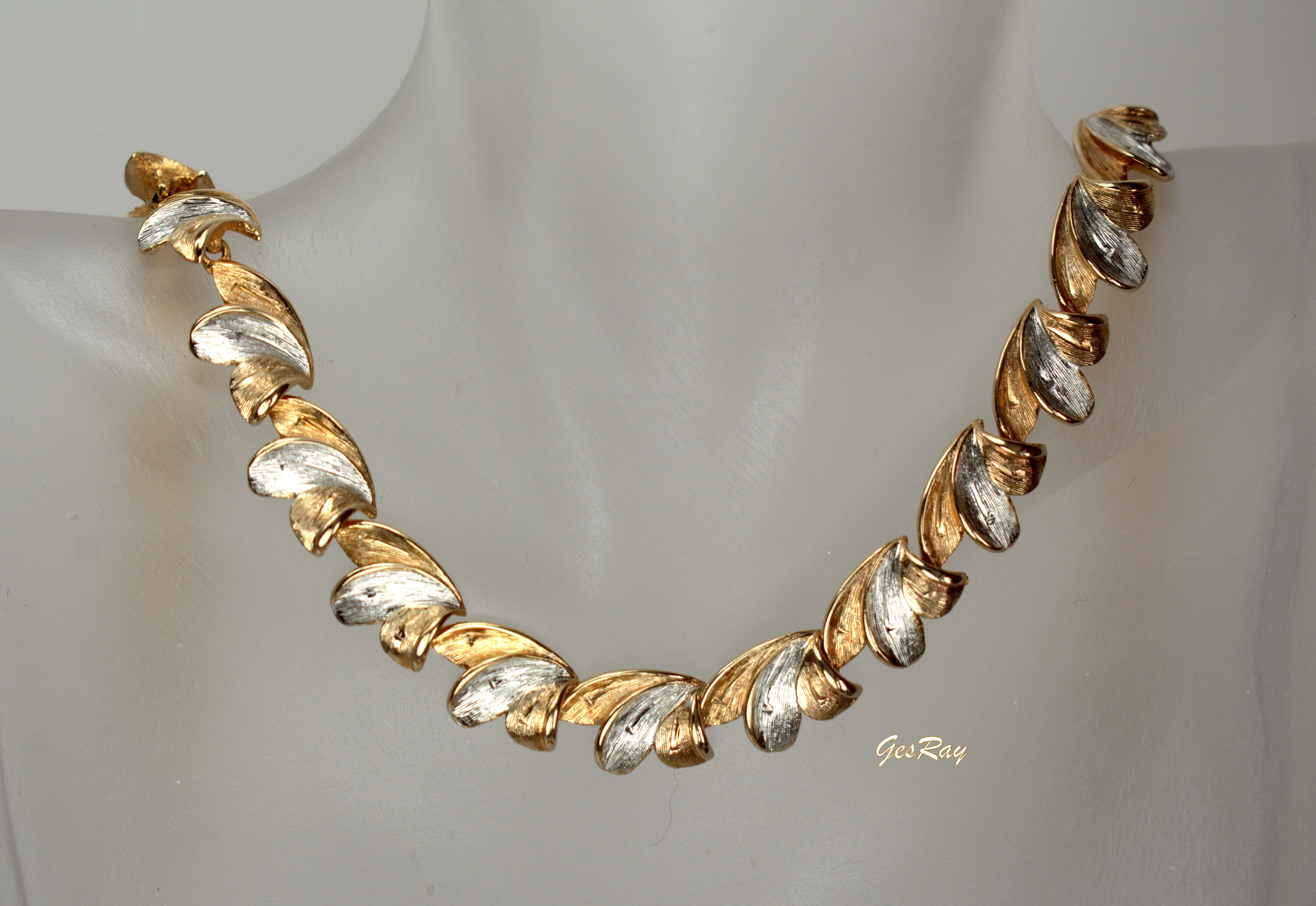 Vintage Designer Choker Collar Necklace 