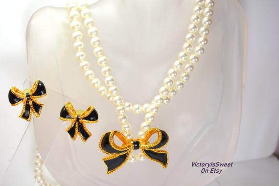 KJL for Avon Vintage Black Enamel Bow Pendant Nec… - image 6