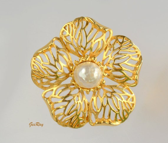 High End Designer Gold Plated Floral Brooch Pin A… - image 3