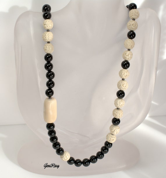 Vintage Chinese Onyx & Carved Bead Necklace Beaded - image 4