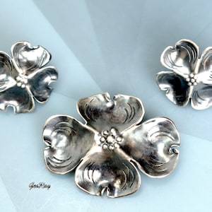 Vintage Stuart Nye Dogwood Jewelry - Etsy