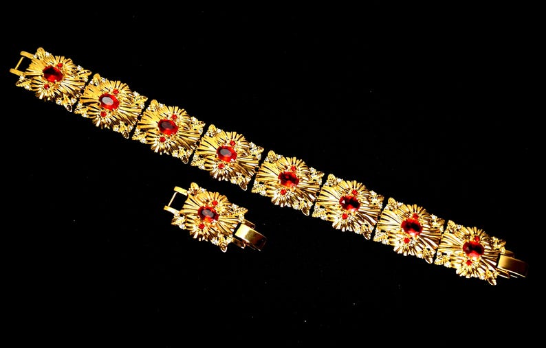 Camrose and Kross Jacqueline Kennedy Bracelet JBK Faux Ruby Crystals Gold Tone