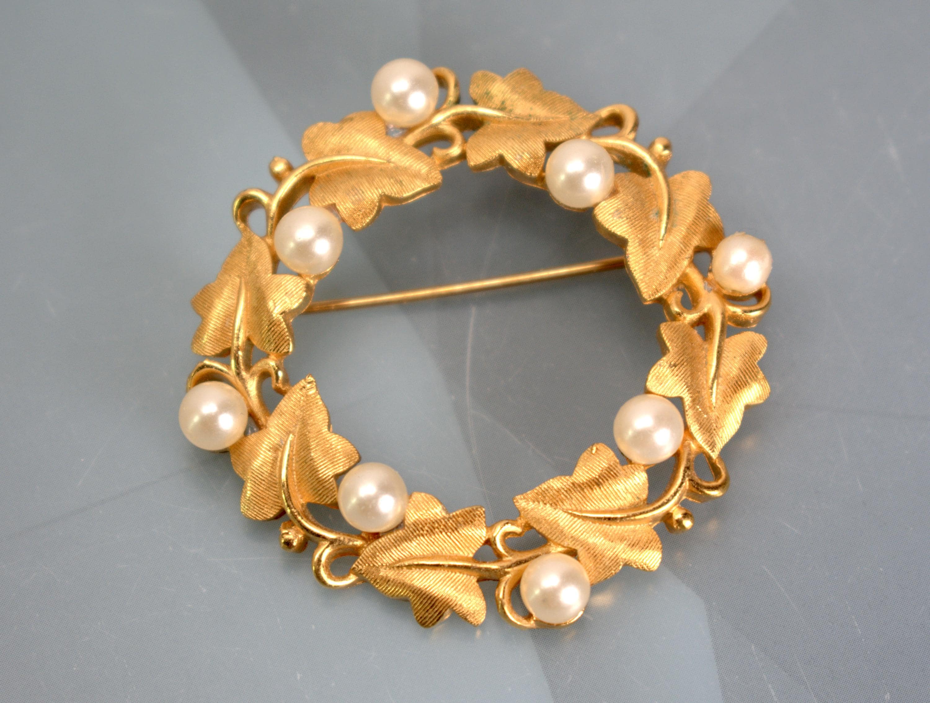 Vintage Crown Trifari Brooch Pin Wreath Faux Pearl Leaves