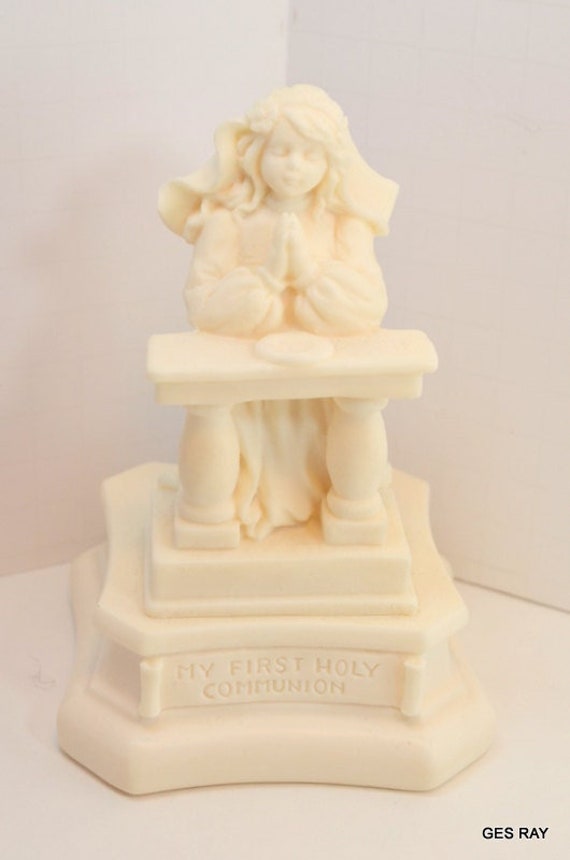 Italian Carved Alabaster Girl Figurine Music Box Signed Vivian C Roman Inc