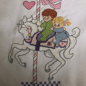 カルーセルキッズクロスステッチ完成