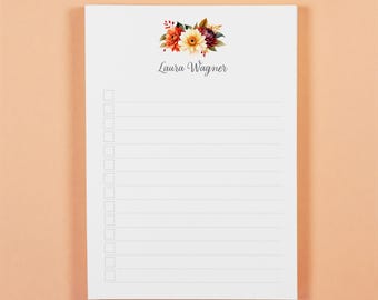 Libreta personalizada con estampado floral {Lista de verificación de papelería personalizada o bloc de papel rayado. Regalos personalizados para ella, flores burdeos, naranja y doradas}