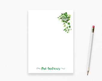 Personalized Pothos Plant Notepad | Custom To-Do List with a Wall Mounted Golden Pothos + Swash Calligraphy Font | Plant Lovers Gift