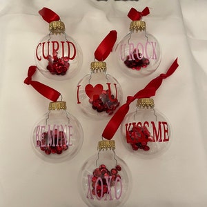 Valentines Day ornaments set of 6 (Kiss Me,Cupid,URock,XOXO,Be Mine,and a heart)